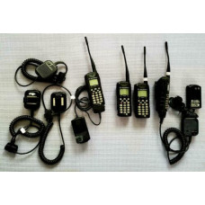 4 iDEN Motorola r750 plus Rugged Duty cellphone + 2 way radio C/W speaker mic