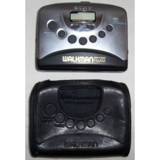 Sony WALKMAN WM-FX251 Cassette TAPE Player Leatr CASE A/F FX 251 Radio |EXCELNT|